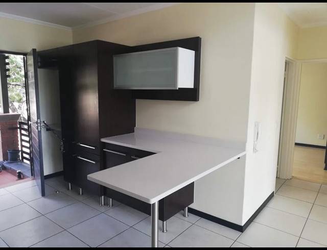 2 BEDROOM APARTMENT FOR SALE IN BASSONIA